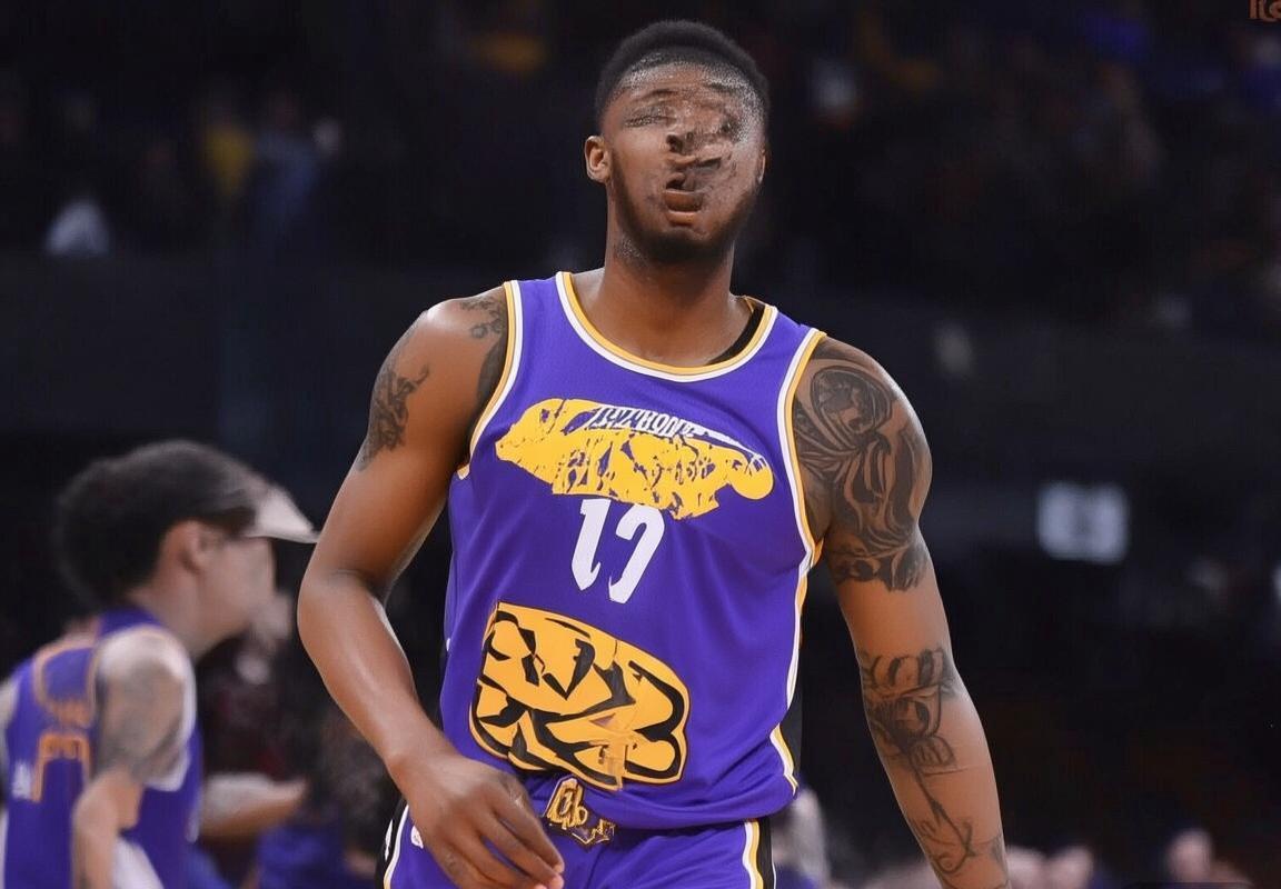 前老鹰首轮秀在湖人发展联盟球队展现全能身手：得分篮板稳定，防守能力获赞